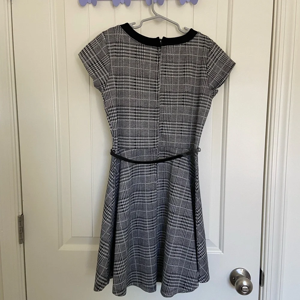 EUC Children’s Place girl’s black white plaid bow belt zip dress‎ size 12